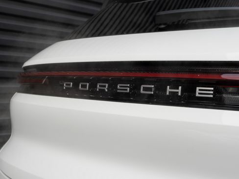 New 2026 Porsche Cayenne image 42