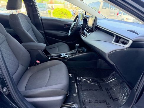 Used 2022 Toyota Corolla LE FWD image 16