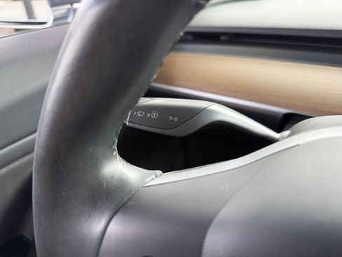 Used 2019 Tesla Model 3 Standard Range Plus RWD image 17