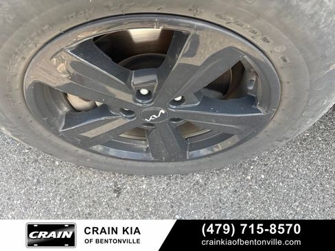Used 2022 Kia Sorento LX AWD/4WD image 7