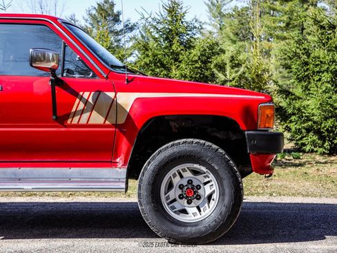 Used 1986 Toyota Pickup 4x4 Regular Cab Turbo image 11