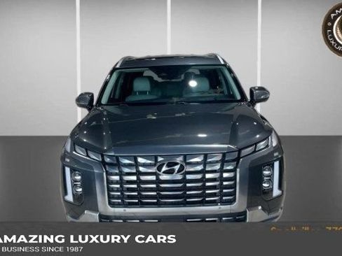 Used 2023 Hyundai Palisade Calligraphy w/ Cargo Package FWD image 1