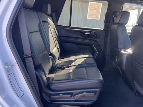 Used 2025 Chevrolet Tahoe LT AWD/4WD image 31