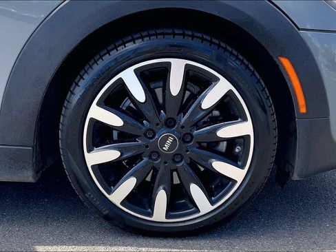 Used 2017 MINI Cooper S FWD image 9