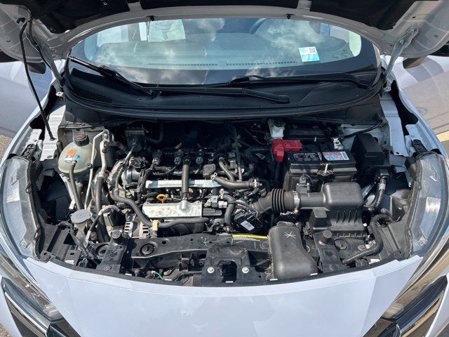 Used 2024 Nissan Versa SR FWD image 12