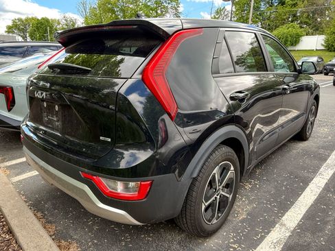 Certified 2023 Kia Niro LX FWD image 6