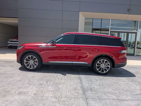Certified 2025 Lincoln Aviator Reserve w/ Luxury Package AWD/4WD image 7