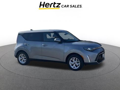 Used 2025 Kia Soul LX w/ LX Technology Package image 1