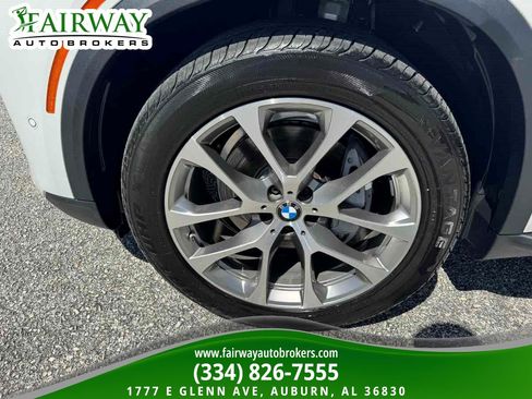 Used 2026 BMW X5 xDrive40i w/ Climate Comfort Package AWD/4WD image 33