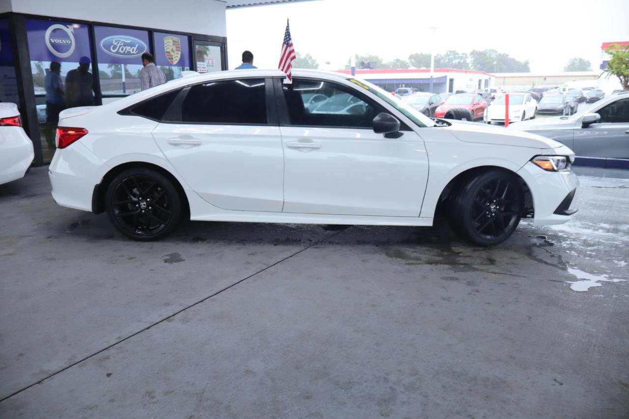 Used 2022 Honda Civic Sport image 6