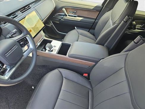 New 2025 Land Rover Range Rover SE image 16