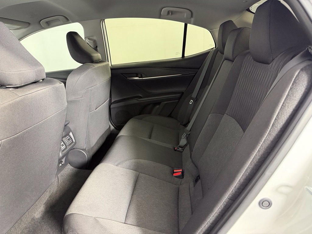 Used 2026 Toyota Camry LE FWD image 15