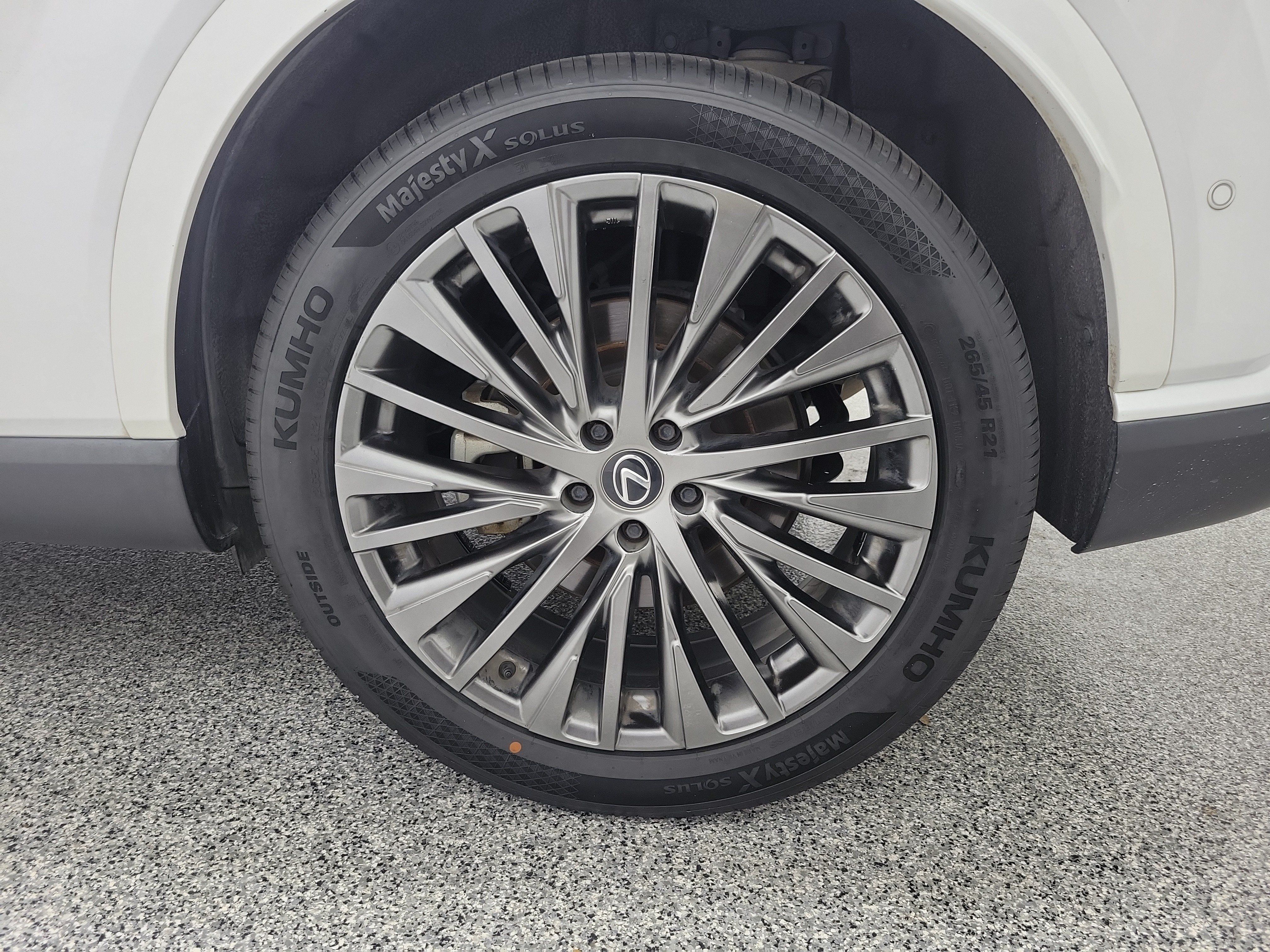 Used 2023 Lexus RX 350 AWD w/ Accessory Package (Z1) image 9