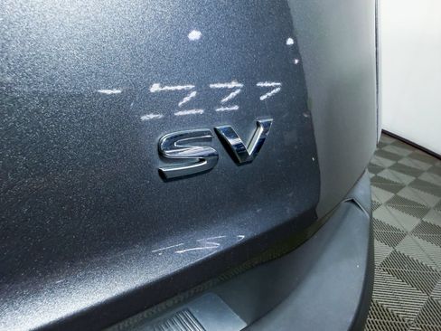Used 2023 Nissan Rogue SV FWD image 9
