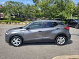 Used 2020 Nissan Kicks S image 3