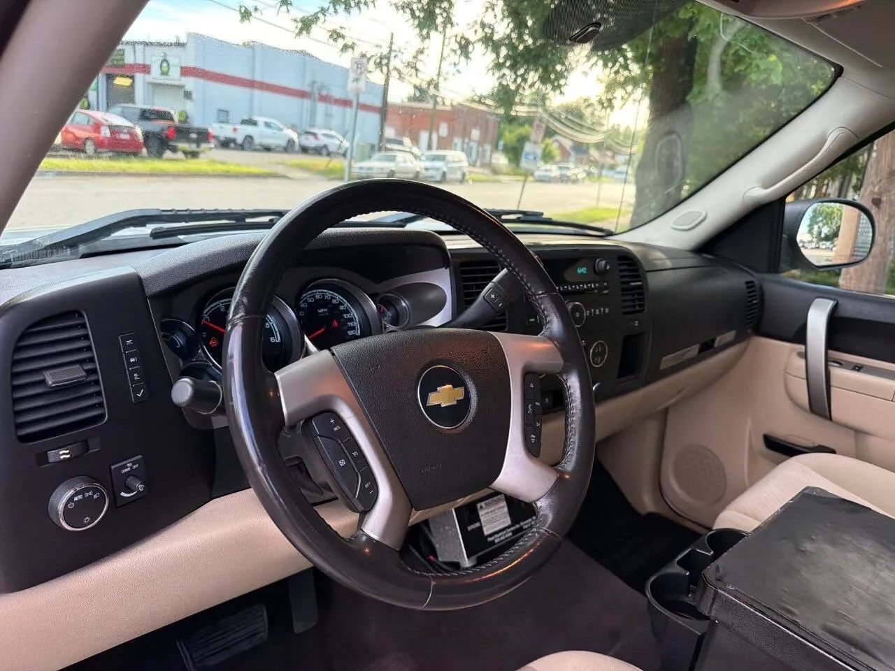 Used 2010 Chevrolet Silverado 1500 2WD Crew Cab Hybrid image 18