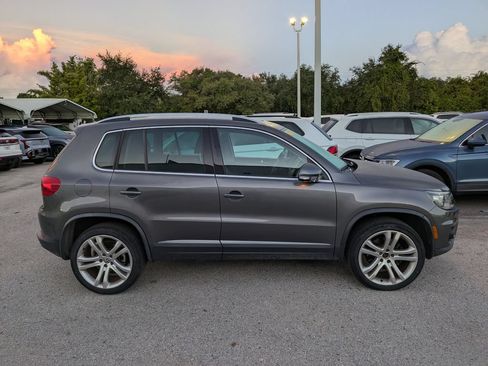 Used 2012 Volkswagen Tiguan SEL FWD image 3