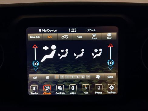 Used 2021 Jeep Wrangler Unlimited Sahara AWD/4WD image 19