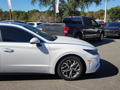 Certified 2023 Hyundai Sonata SEL w/ Convenience Package image 15