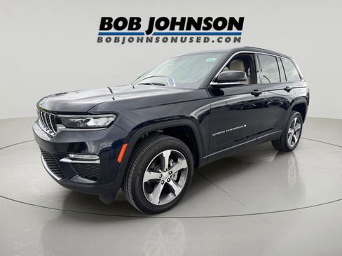 Used 2024 Jeep Grand Cherokee Limited AWD/4WD image 7