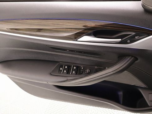 Used 2019 BMW 540i xDrive w/ Convenience Package image 17