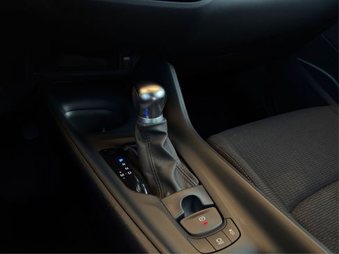 Used 2019 Toyota C-HR Limited image 29