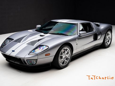 Used 2006 Ford GT image 1