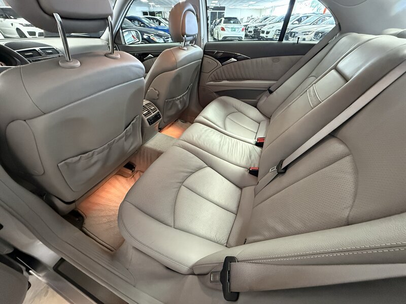 Used 2003 Mercedes-Benz E 500 Sedan w/ X2 Opt Pkg image 27