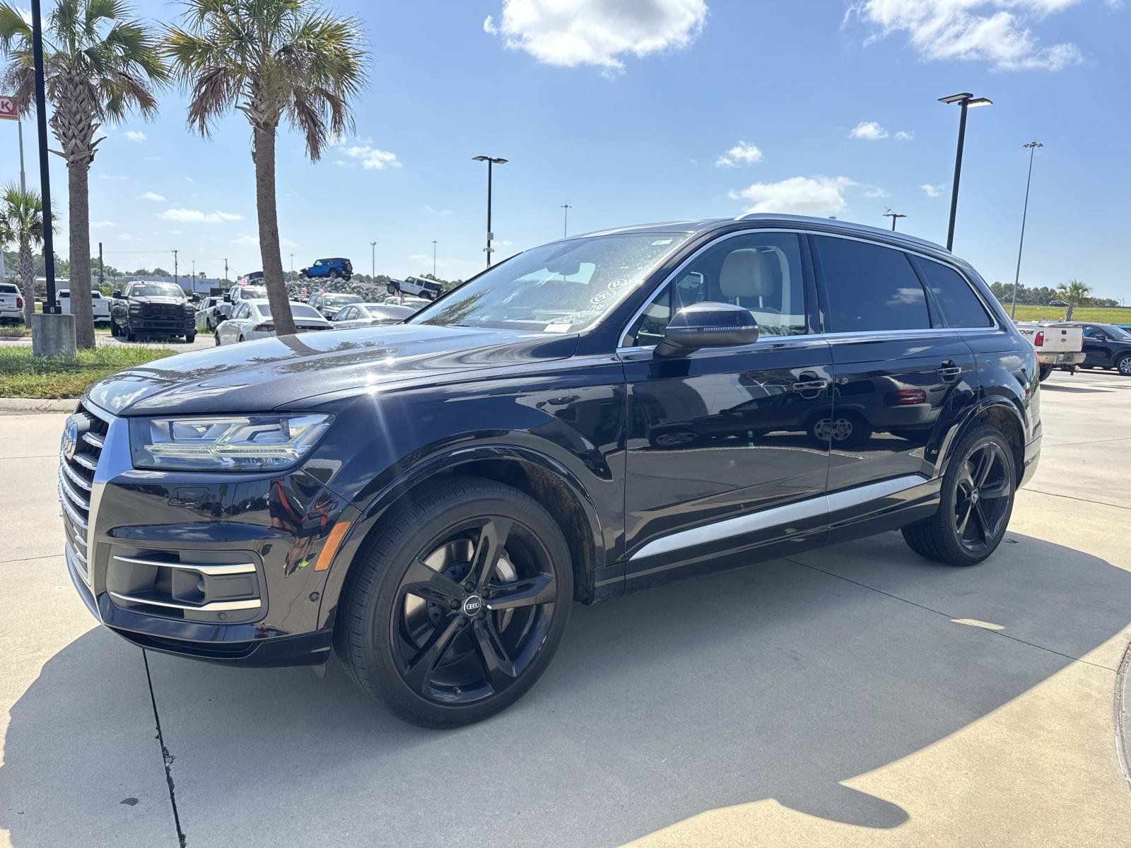 Used 2019 Audi Q7 3.0T Prestige w/ Prestige Package AWD/4WD image 3