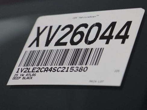 Used 2025 Volkswagen Atlas Cross Sport SE image 23