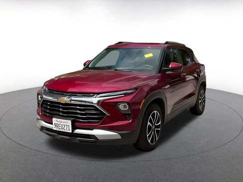 Used 2025 Chevrolet TrailBlazer LT FWD image 5