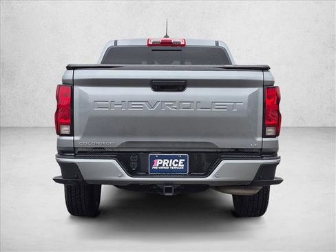 Used 2024 Chevrolet Colorado LT w/ LT Convenience Package II RWD image 6