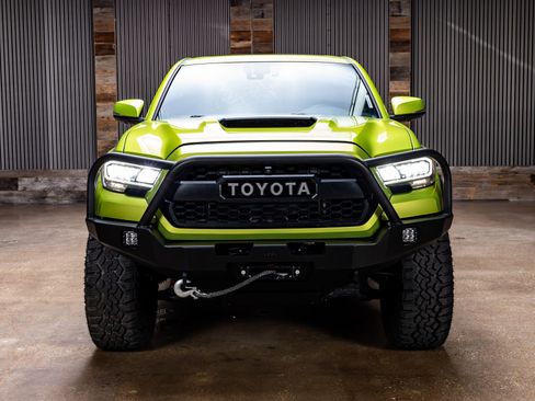 Used 2022 Toyota Tacoma TRD Pro AWD/4WD image 2