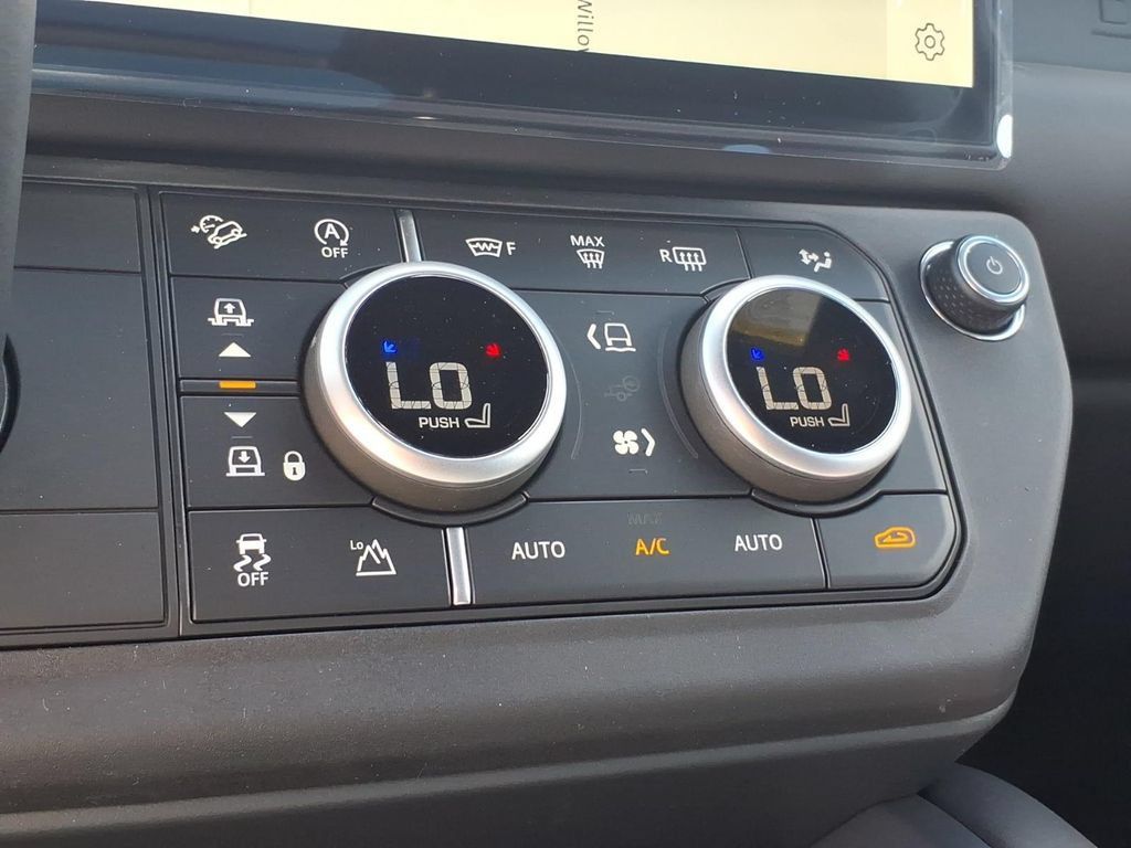 New 2026 Land Rover Defender 110 S AWD/4WD image 19