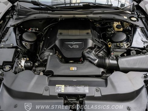 Used 2005 Ford Thunderbird 50th Anniversary image 40