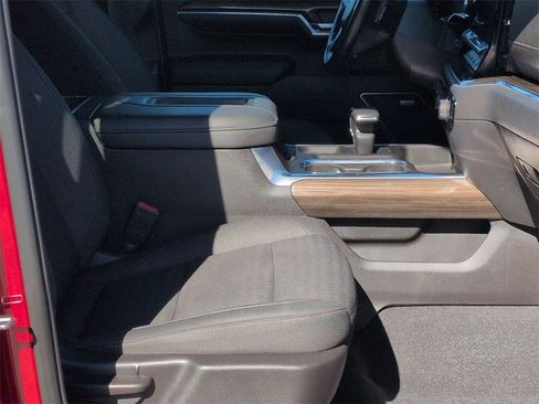 Certified 2022 Chevrolet Silverado 1500 LT Trail Boss w/ Convenience Package II image 26