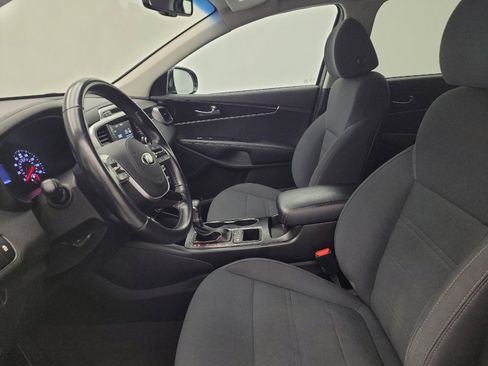 Used 2019 Kia Sorento AWD w/ LX Convenience Package image 17
