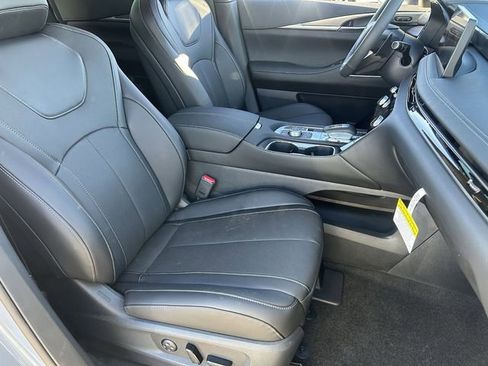 New 2026 INFINITI QX60 Luxe image 12