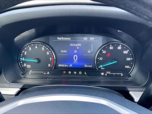 Used 2021 Ford Explorer XLT image 25