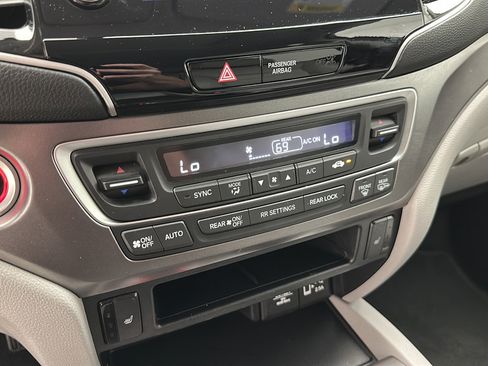Used 2022 Honda Pilot EX-L image 19