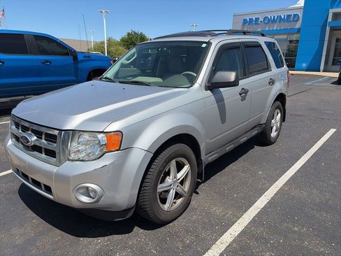 Used 2012 Ford Escape XLT FWD image 3