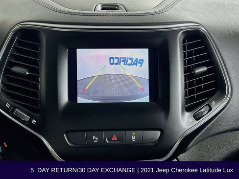 Used 2021 Jeep Cherokee Latitude Lux AWD/4WD image 18