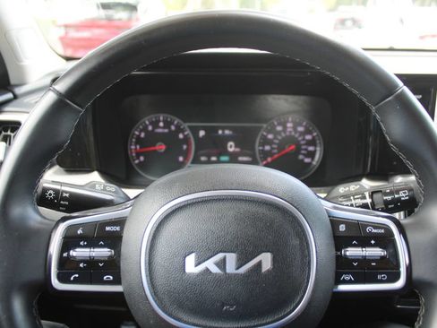 Certified 2023 Kia Sorento S w/ Panoramic Sunroof Package FWD image 26