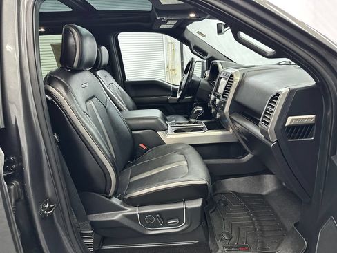 Used 2018 Ford F150 Platinum w/ Equipment Group 701A Luxury AWD/4WD image 15