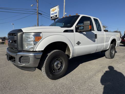 Used 2016 Ford F350 XL w/ Power Equipment Group image 2
