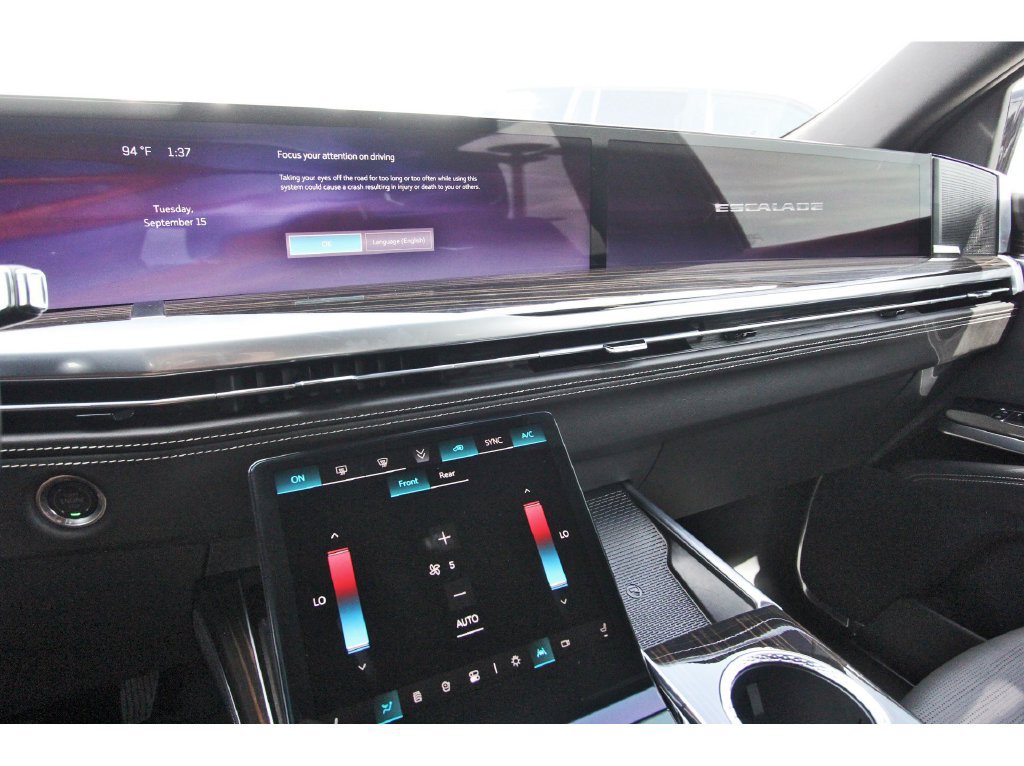 Used 2026 Cadillac Escalade Luxury AWD/4WD image 22