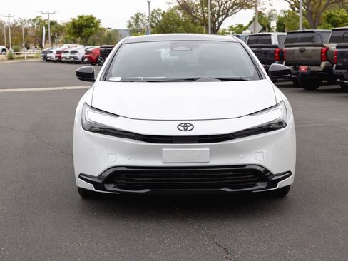 Used 2026 Toyota Prius Plug-In Hybrid image 2