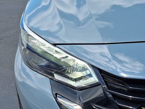 Used 2024 Nissan Sentra SR FWD image 12
