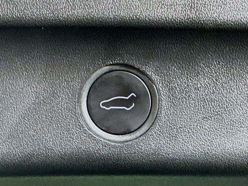 Used 2024 Tesla Model Y Long Range image 28