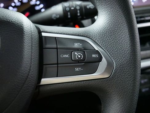 Used 2024 Jeep Compass Sport image 37